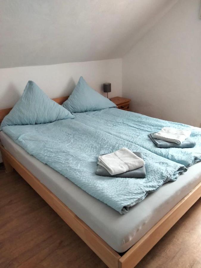 Ferienwohnung Neheim Mit Dennis Und Alexander Alexander Mit Klimaanlage Exteriör bild