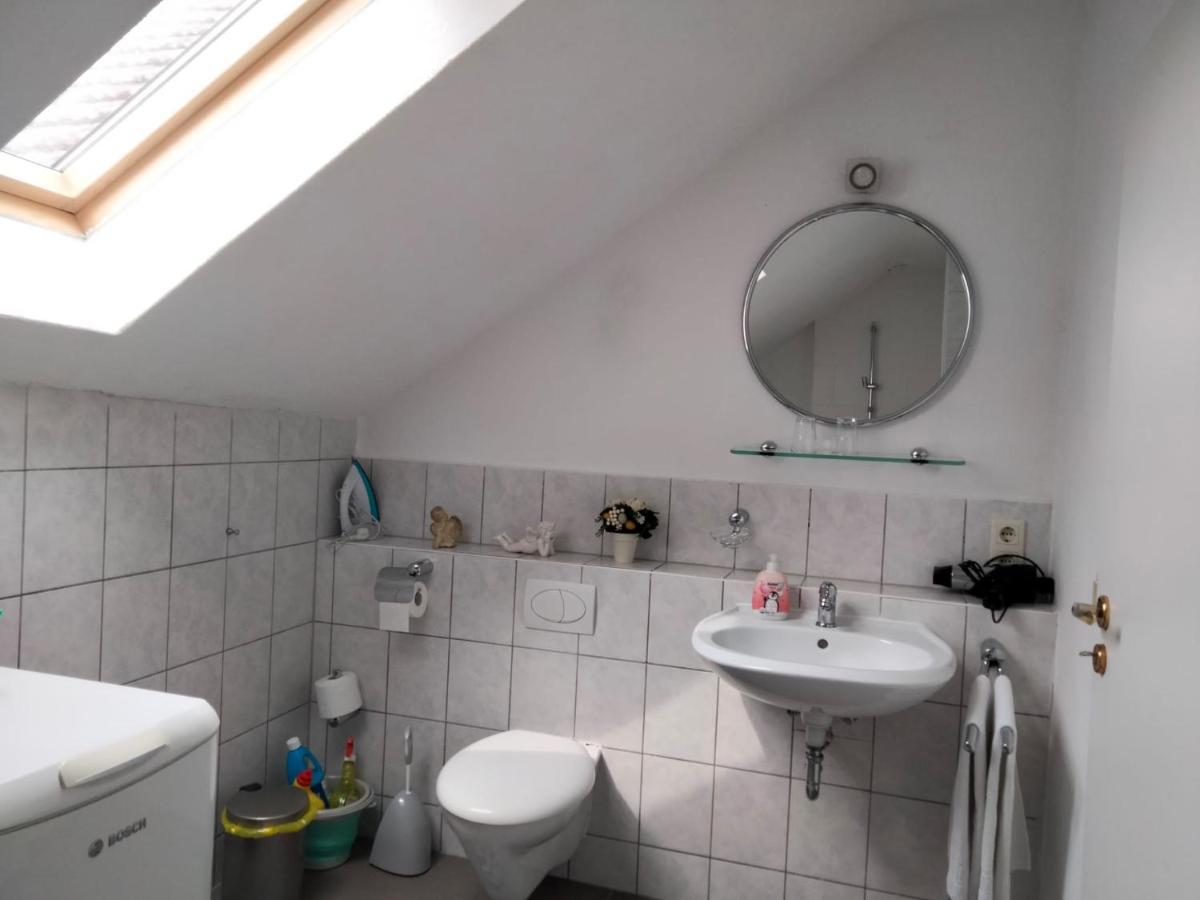 Ferienwohnung Neheim Mit Dennis Und Alexander Alexander Mit Klimaanlage Exteriör bild